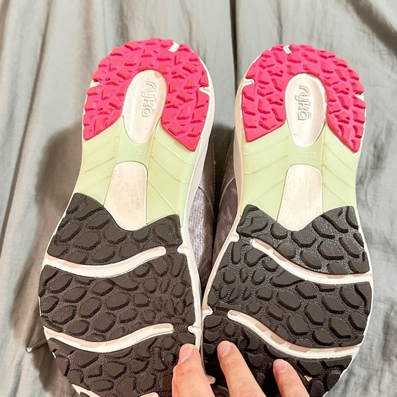 Ryka Women's Treetop Trail Shoes - Size 8 - Picture 3 of 3